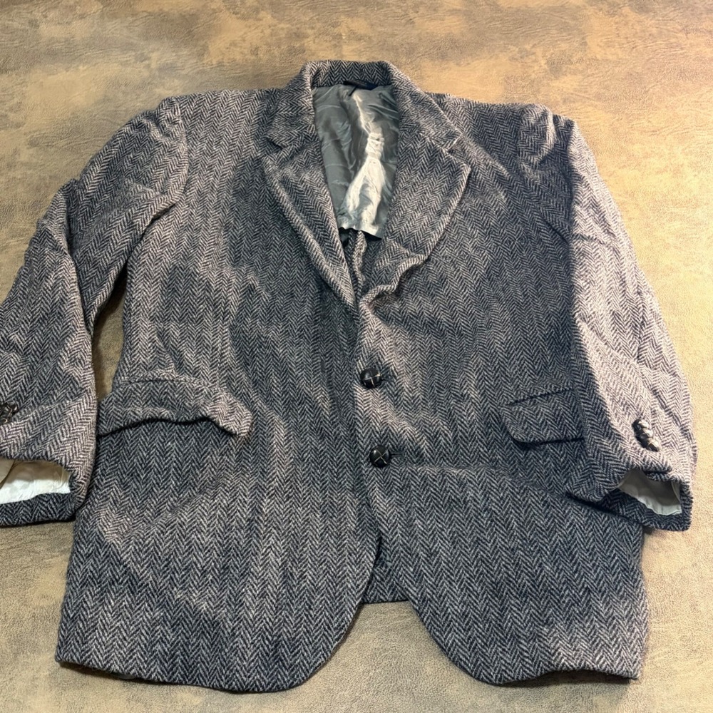 Harris Tweed Blazer Mens 44R Grey Herringbone Scottish Wool Sport Coat VTG USA